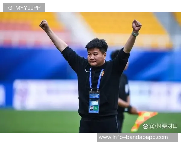 中甲第26轮前瞻辽宁铁人主帅李金羽携球员许东出席新闻发布会分享备战心得