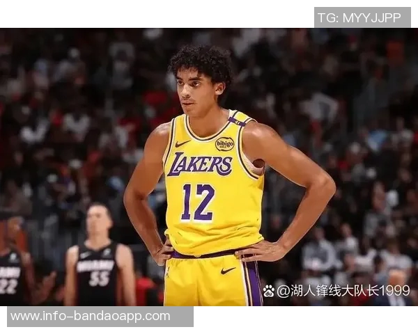 克里斯蒂全力参与训练营提升球队默契为新赛季做好充分准备 克里斯蒂全力参与训练营提升球队默契为新赛季做好充分准备