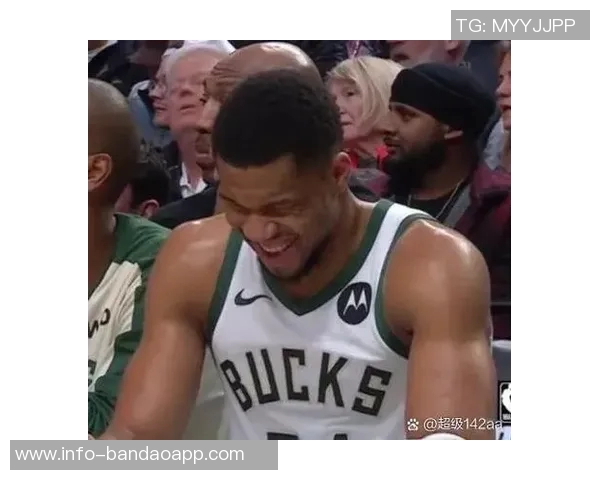 萨尔面对字母哥压力巨大10投5中贡献10分12篮板3助攻表现平平 萨尔面对字母哥压力巨大10投5中贡献10分12篮板3助攻表现平平