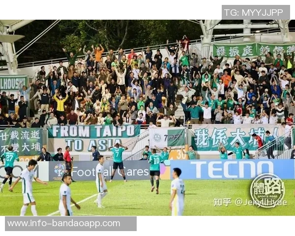 近600名国安球迷远征亚冠客场热情助威气氛火爆几乎反转主场优势 近600名国安球迷远征亚冠客场热情助威气氛火爆几乎反转主场优势