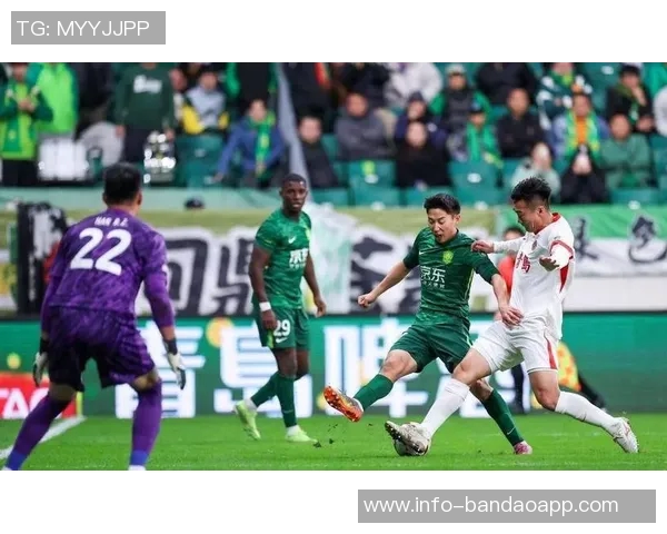 国安近8场战绩惨淡场均失球3个换帅后连遭败绩与平局困扰 国安近8场战绩惨淡场均失球3个换帅后连遭败绩与平局困扰