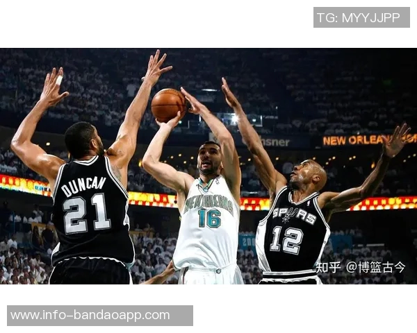 奥特吉莱斯皮展现卓越身体对抗能力防守体系将围绕其核心构建 奥特吉莱斯皮展现卓越身体对抗能力防守体系将围绕其核心构建