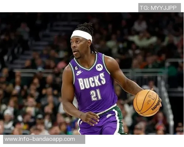 希罗赞鲍威尔训练刻苦表现优异为其取得佳绩感到由衷高兴 希罗赞鲍威尔训练刻苦表现优异为其取得佳绩感到由衷高兴